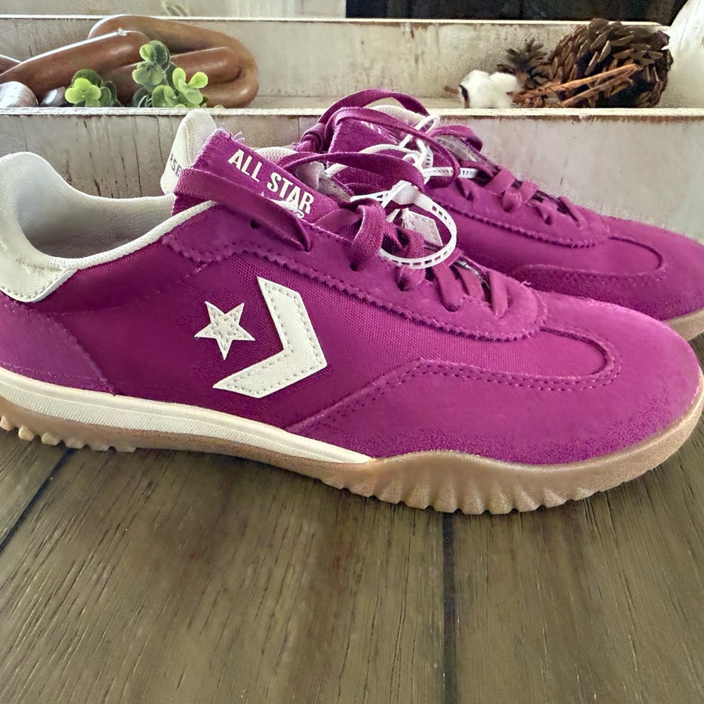 Purple All Star Sneakers/converse woman’s 6.5